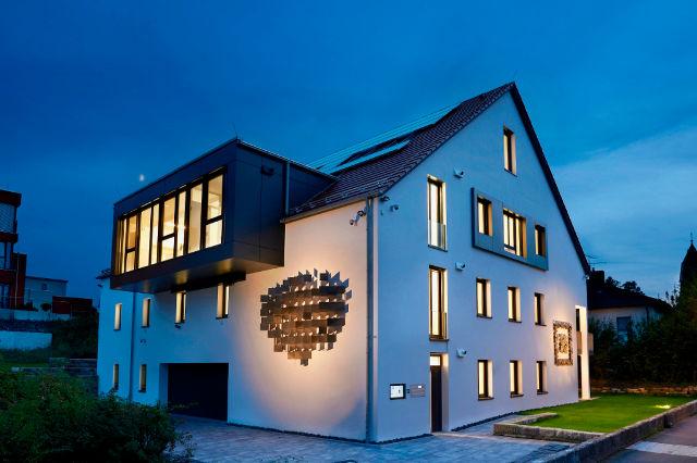 sonnenhaus front night sonnenhaus front night